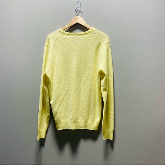 Malo Optimum Yellow V Neckline Sweater - Picture 9 of 10